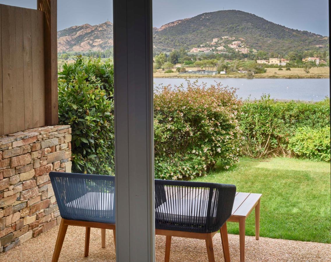 Baia Di Chia Resort Sardinia, Curio Collection By Hilton Buitenkant foto