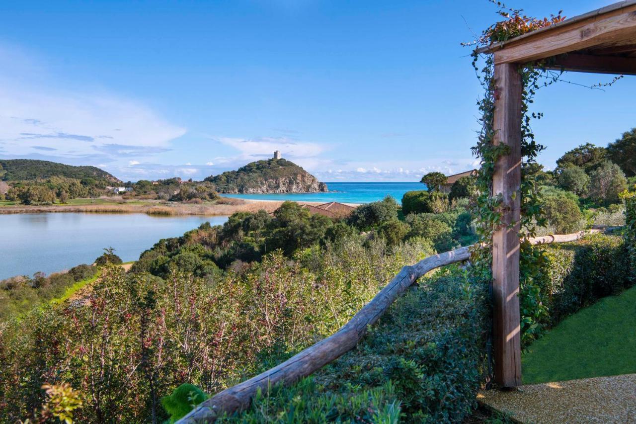 Baia Di Chia Resort Sardinia, Curio Collection By Hilton Buitenkant foto