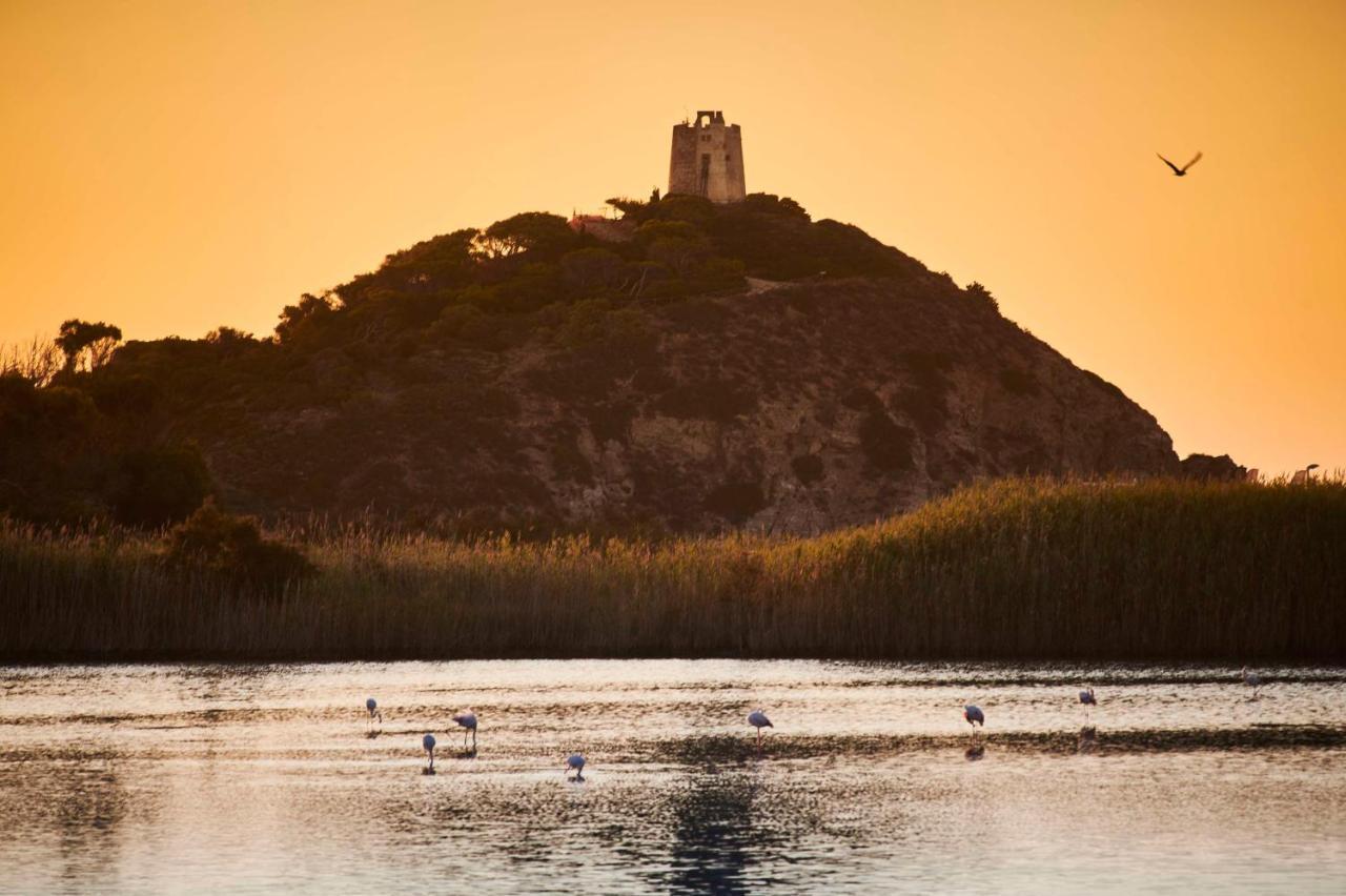 Baia Di Chia Resort Sardinia, Curio Collection By Hilton Buitenkant foto