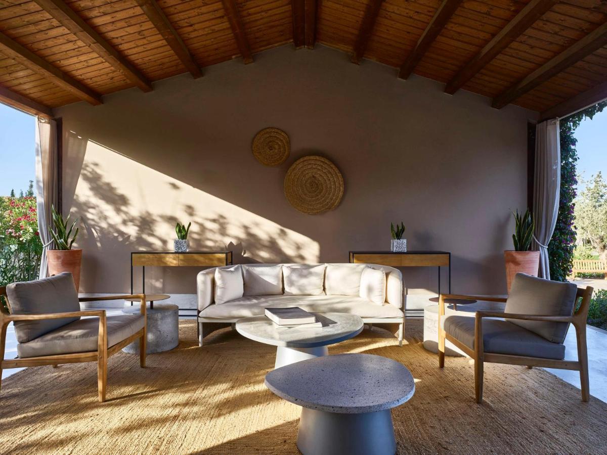 Baia Di Chia Resort Sardinia, Curio Collection By Hilton Buitenkant foto