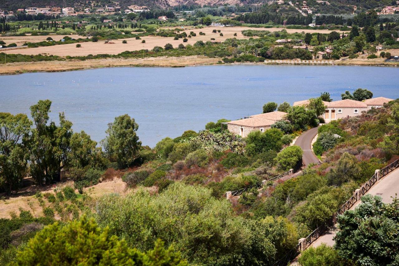 Baia Di Chia Resort Sardinia, Curio Collection By Hilton Buitenkant foto